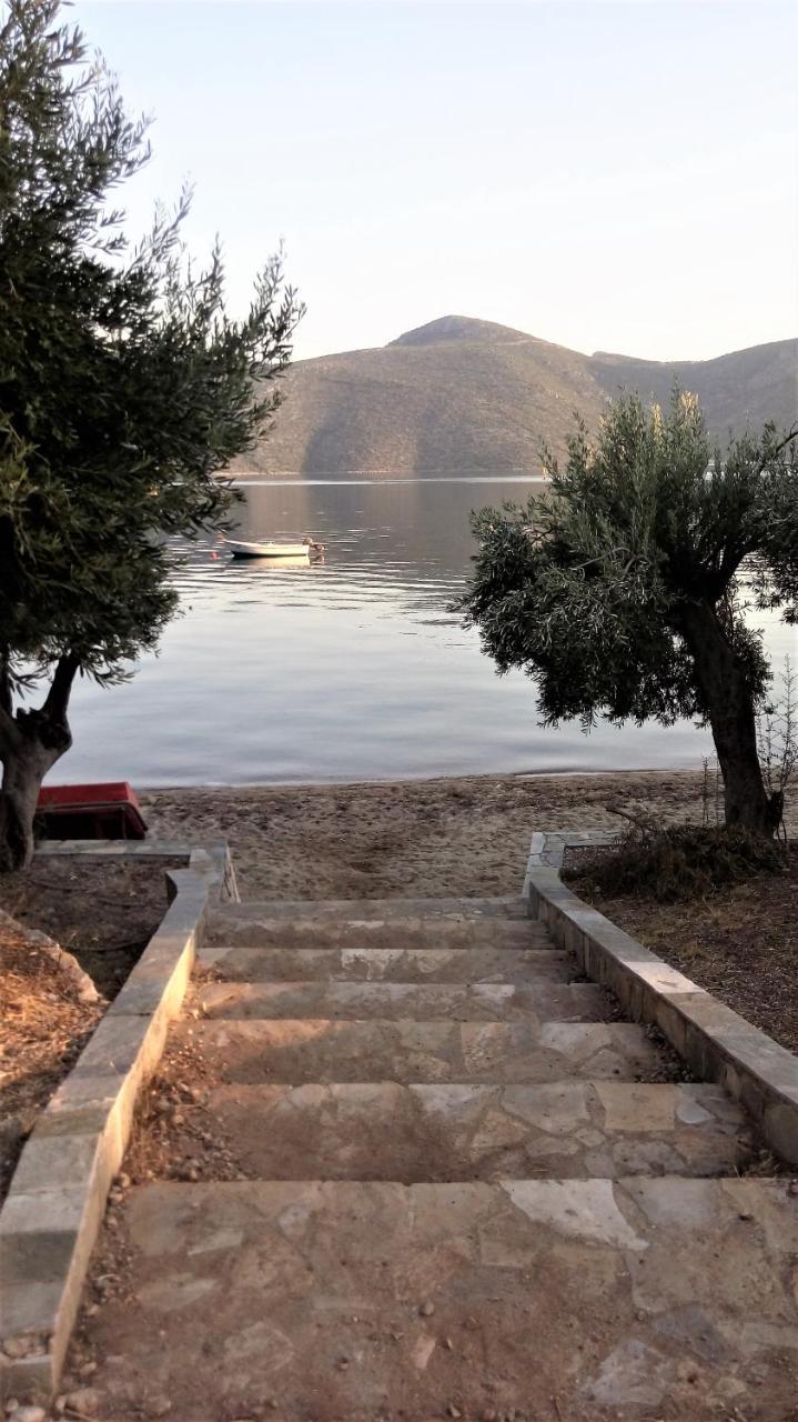 Waterfront Mediterranean Villa Skroponeria Exteriör bild