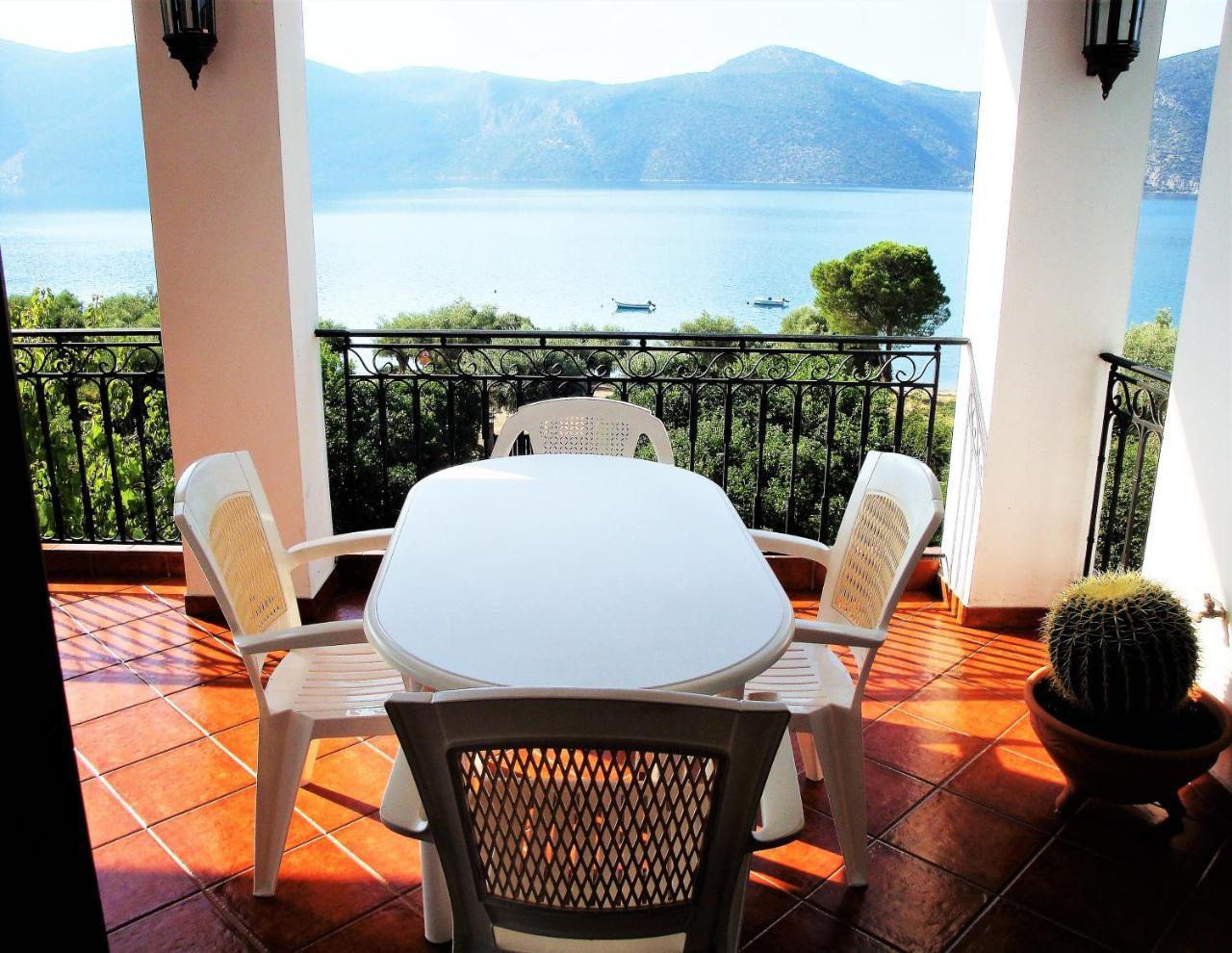 Waterfront Mediterranean Villa Skroponeria Exteriör bild